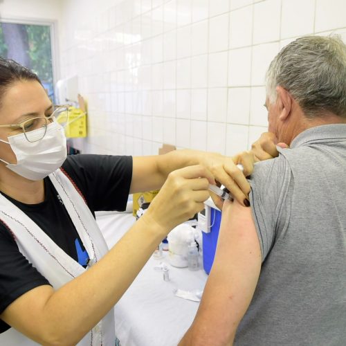 Guarulhos inicia campanha de vacinação contra influenza com dia D de mobilização no sábado