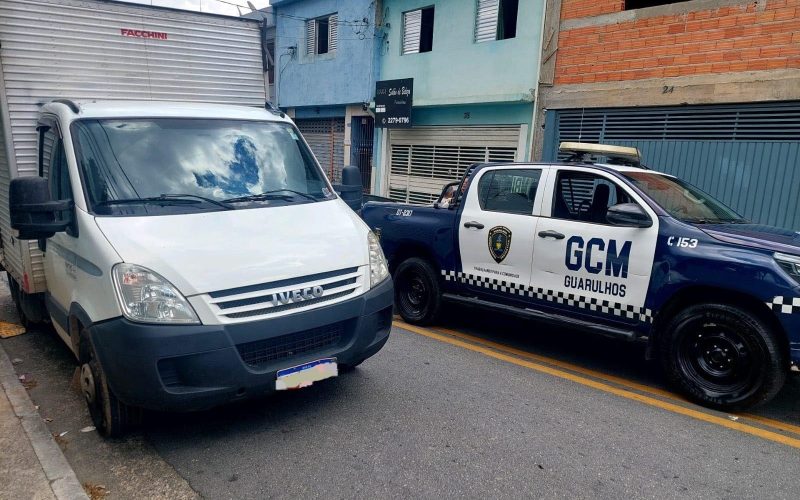 GCM de Guarulhos recupera caminhonete roubada no Taboão